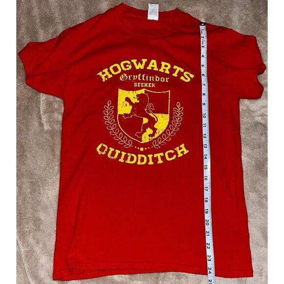Harry Potter Movie Shirt Sm Gryffindor Crest School Quidditch Team Wizard Magic - Picture 4 of 6